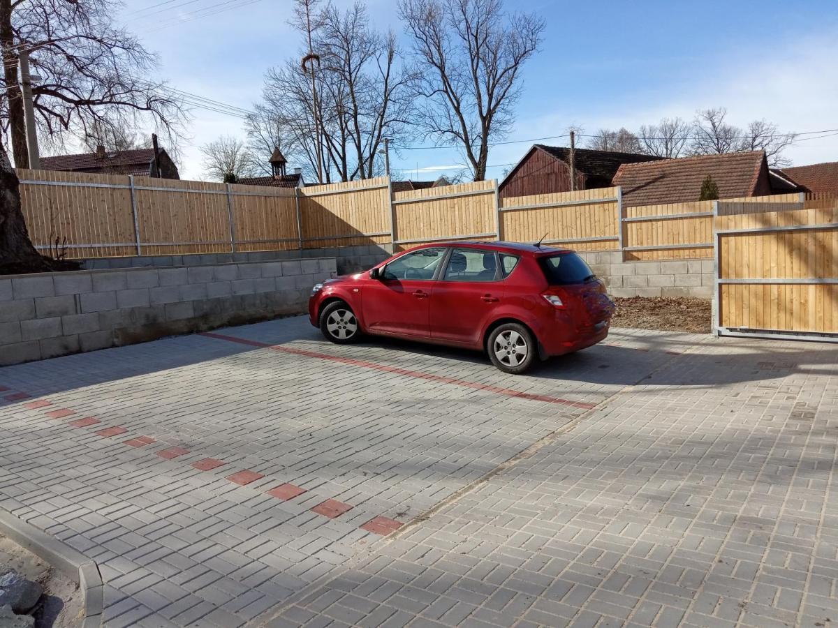 Apartmany Jedovary Trhové Sviny Eksteriør billede